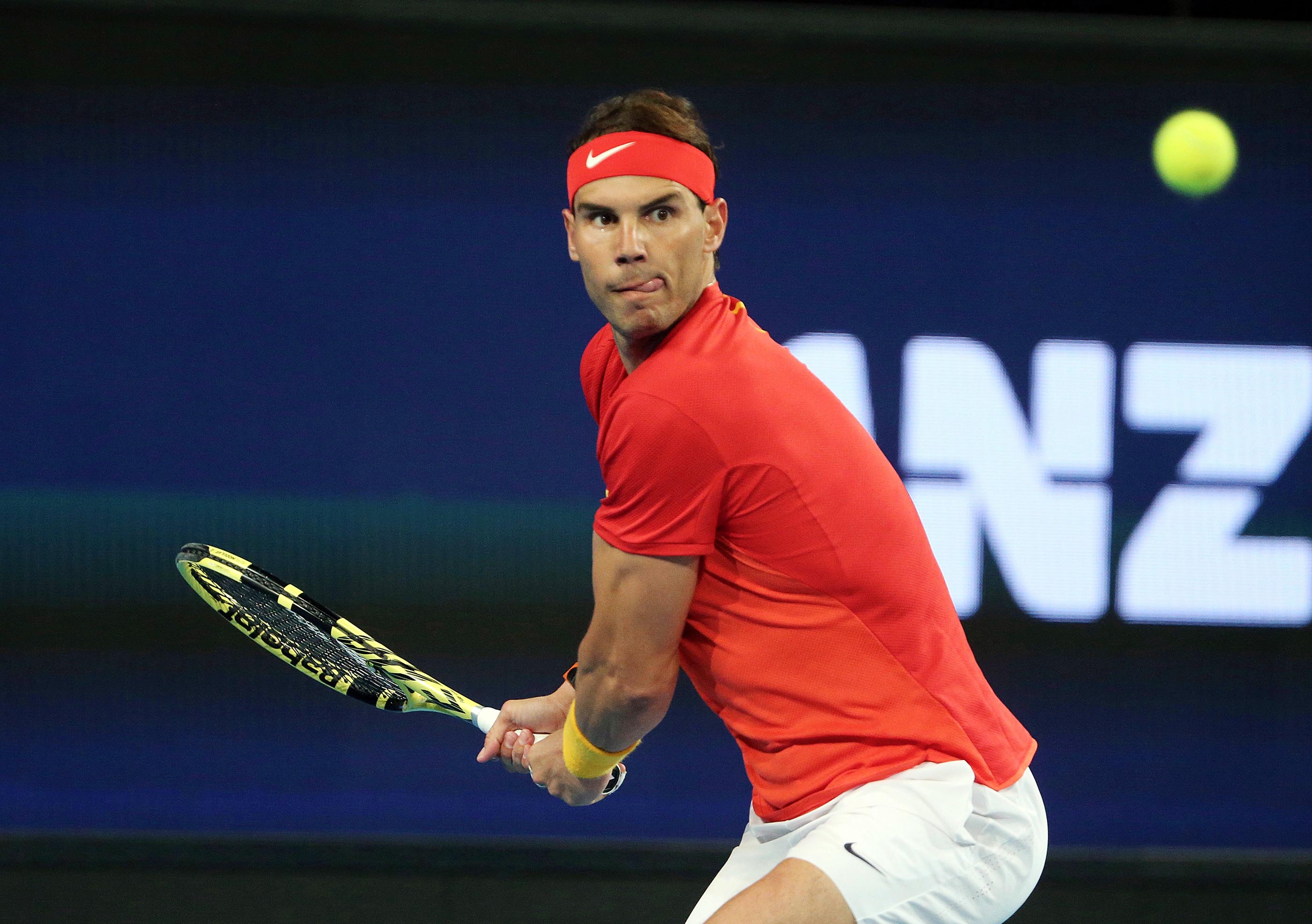 欧洲网球队绝杀日本网球队，纳达尔三分雨点燃全场