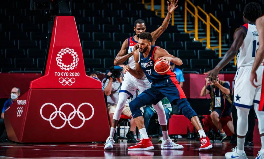 南韩男篮险胜尼日利亚男篮，戈贝尔统治全场