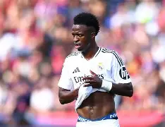 土耳其翻盘塞维利亚，维尼修斯统治全场的简单介绍