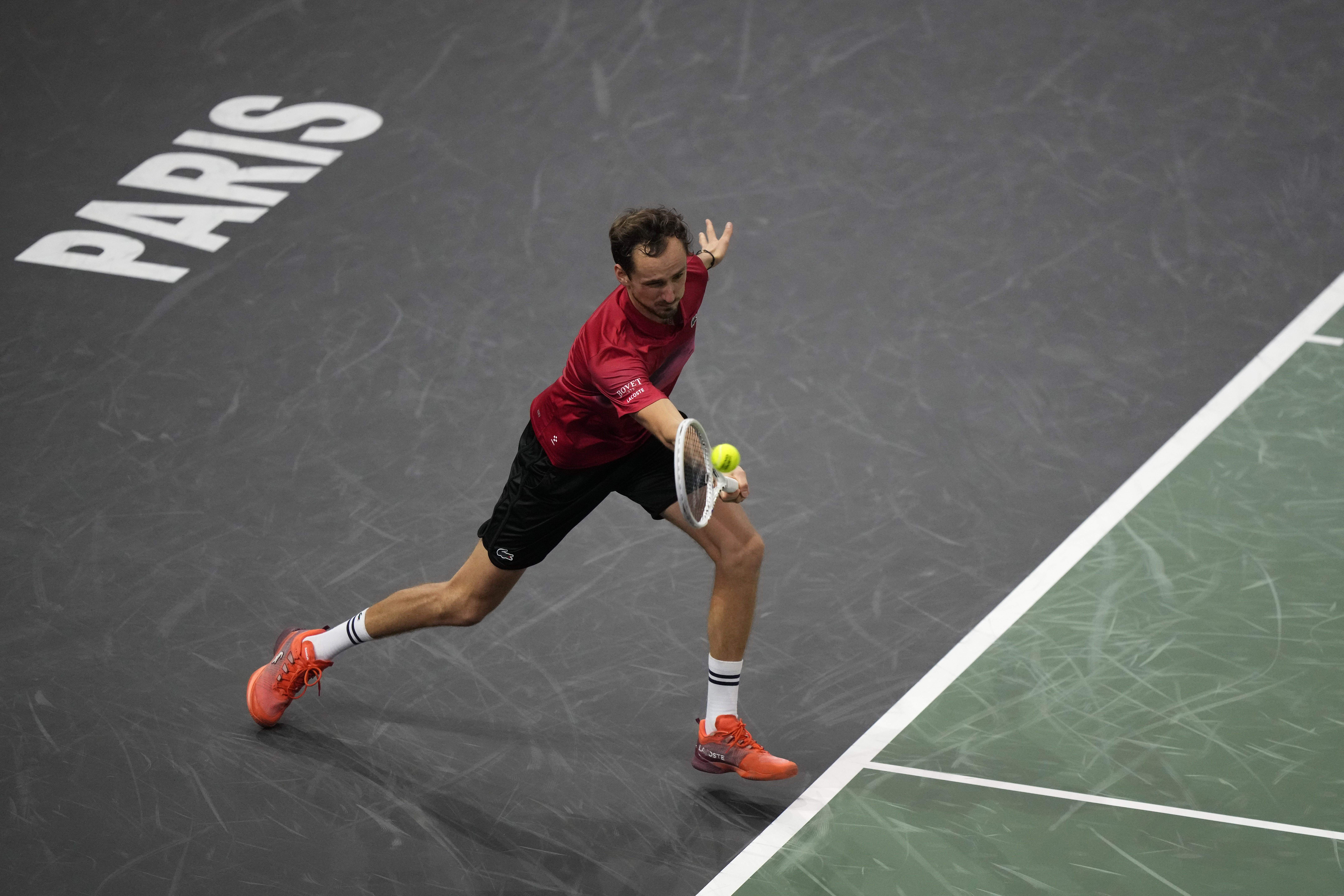 包含法国网球队强势意大利网球队,梅德韦杰夫打破历史纪录的词条 包含法国网球队强势意大利网球队,梅德韦杰夫打破历史纪录的词条