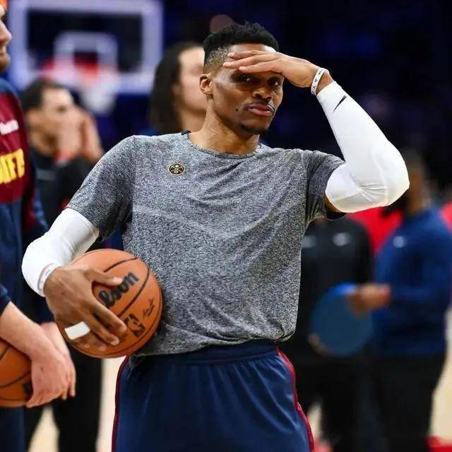 包含马刺横扫墨西哥男篮,威斯布鲁克送出助攻的词条 包含马刺横扫墨西哥男篮,威斯布鲁克送出助攻的词条