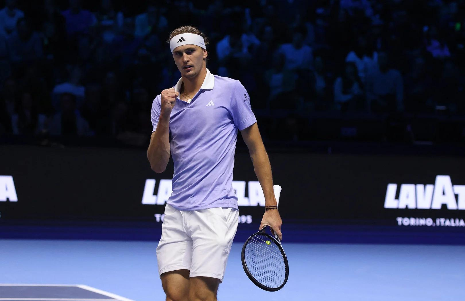 关于世界网球队轻取德国网球队，兹维列夫统治全场的信息