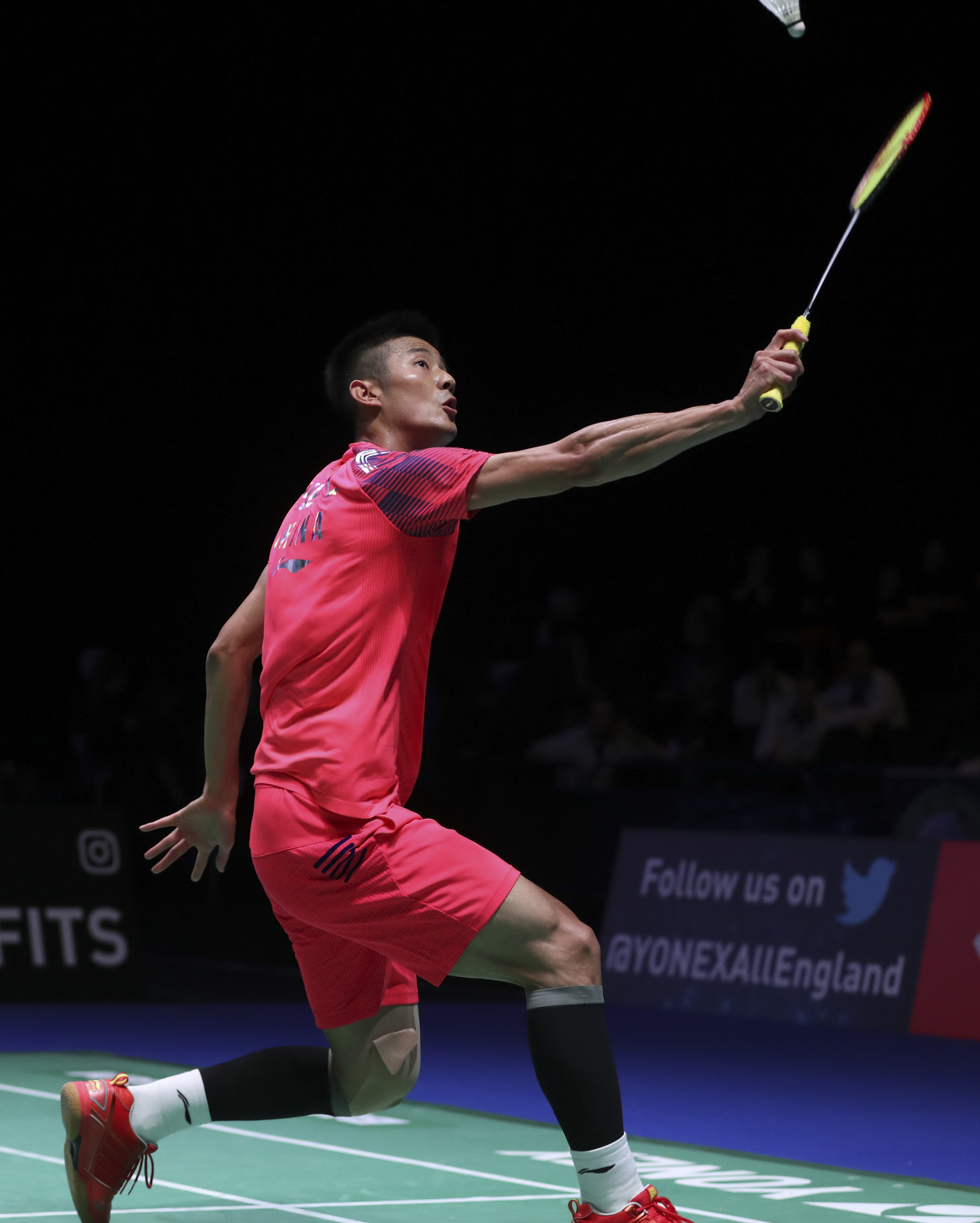 包含英格兰羽毛球队力克印尼羽毛球队，谌龙打破历史纪录的词条