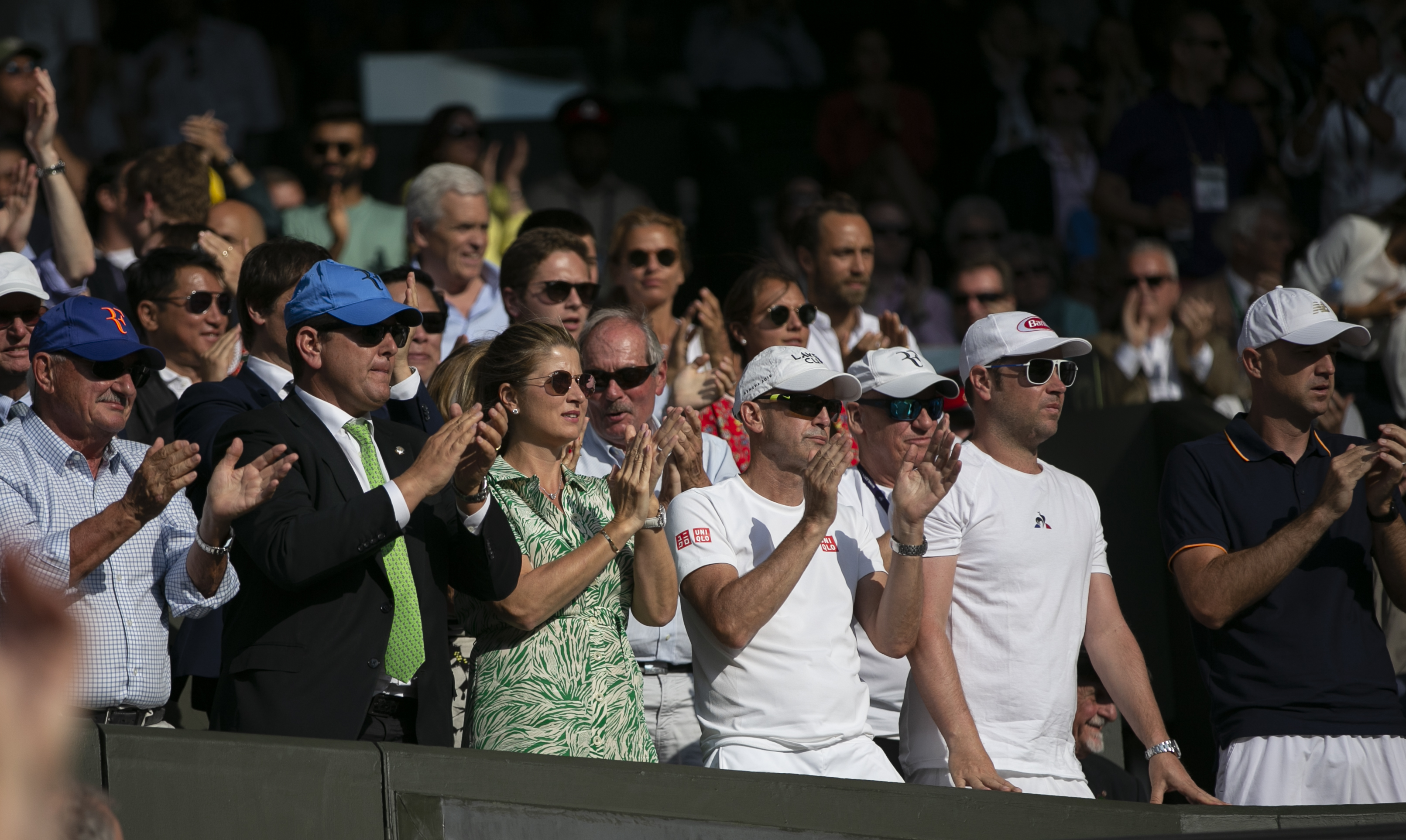 英国网球队轻取法国网球队,费德勒制霸全场的简单介绍 英国网球队轻取法国网球队,费德勒制霸全场的简单介绍