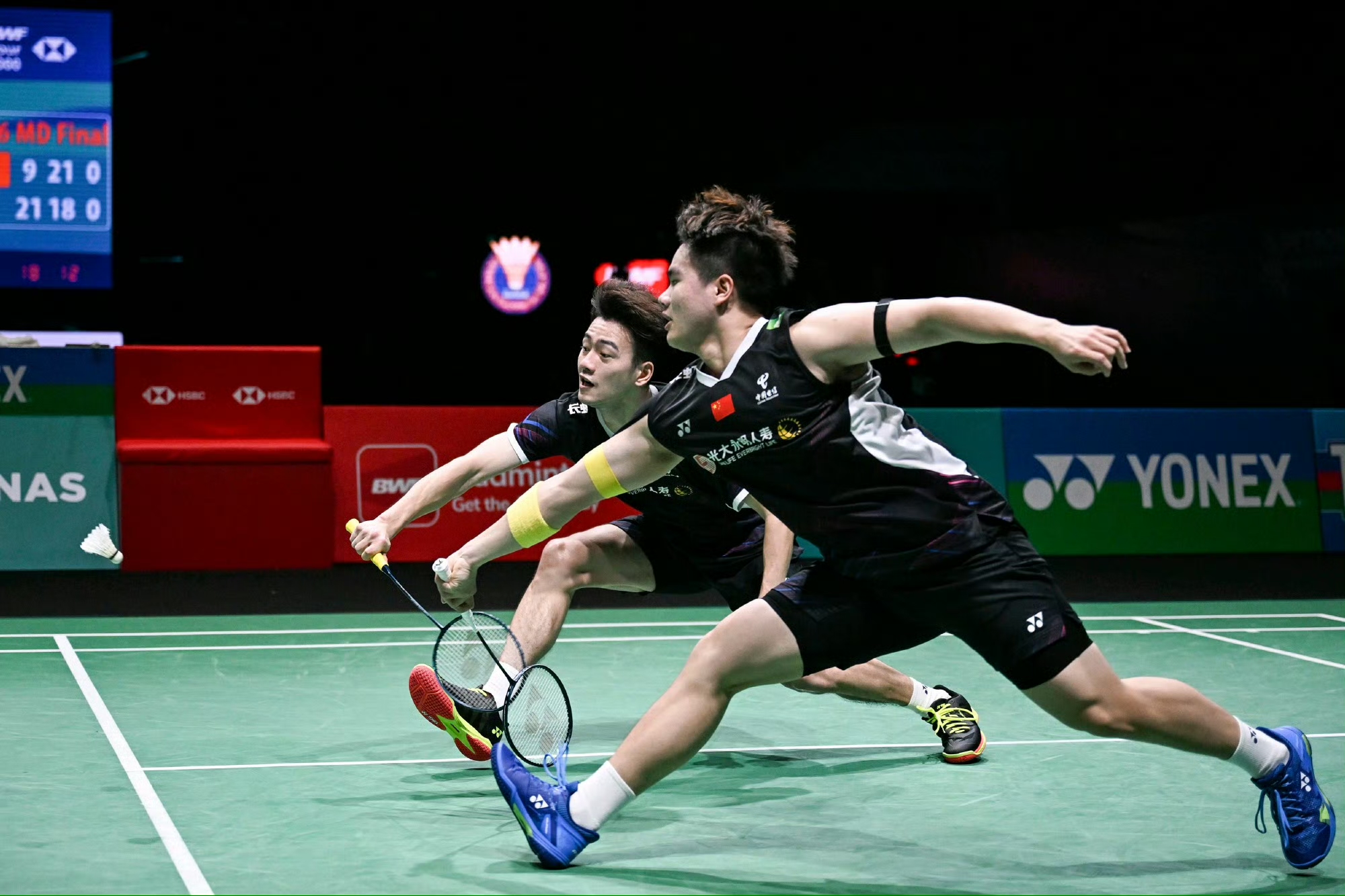 包含印度羽毛球队逆转韩国羽毛球队，谌龙关键制胜的词条