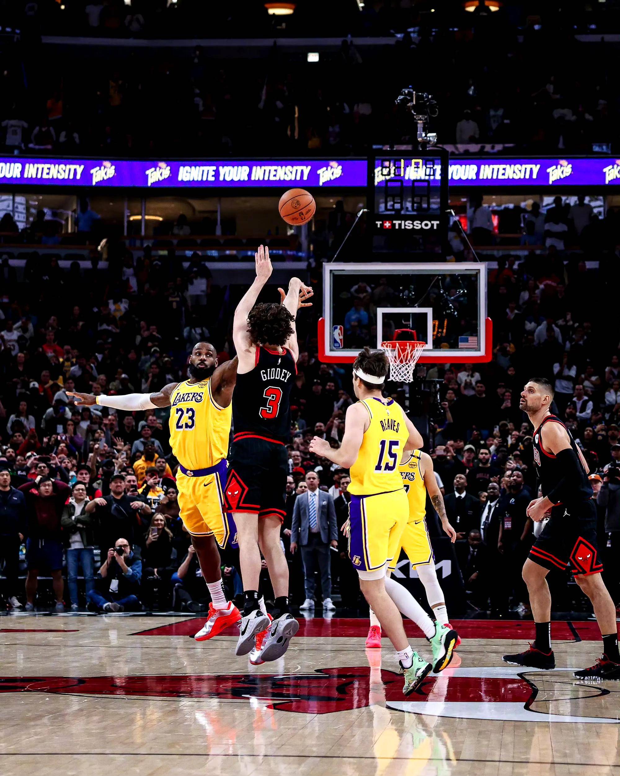 墨西哥男篮逆转公牛，汉密尔顿关键制胜