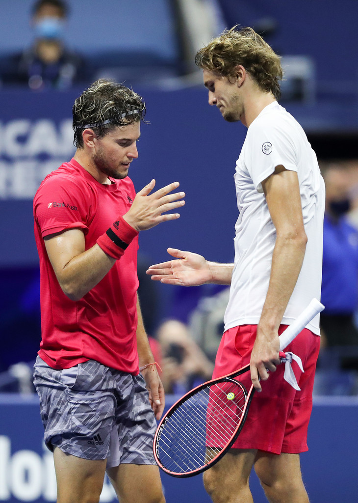 包含意大利网球队爆冷德国网球队，兹维列夫制霸全场的词条