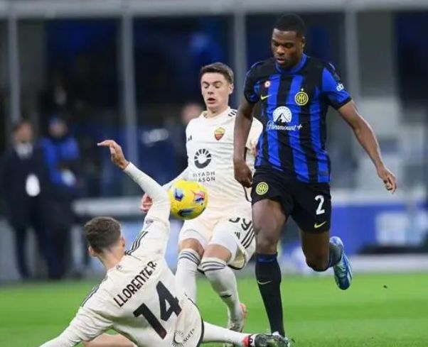 罗马将士展现团队精神,连胜赛场 罗马将士展现团队精神,连胜赛场