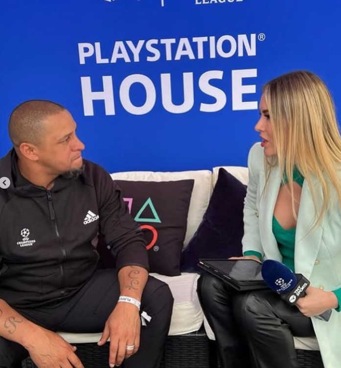 女主播欧冠比赛解说，惊呆现场观众的简单介绍