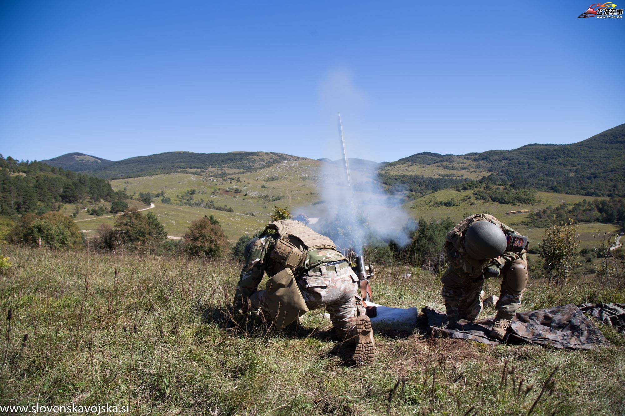 开云下载-斯洛文尼亚击剑选手技压群雄，夺得桂冠